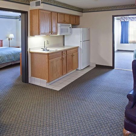 Country Inn & Suites By Radisson, Lansing, Mi Szoba fotó