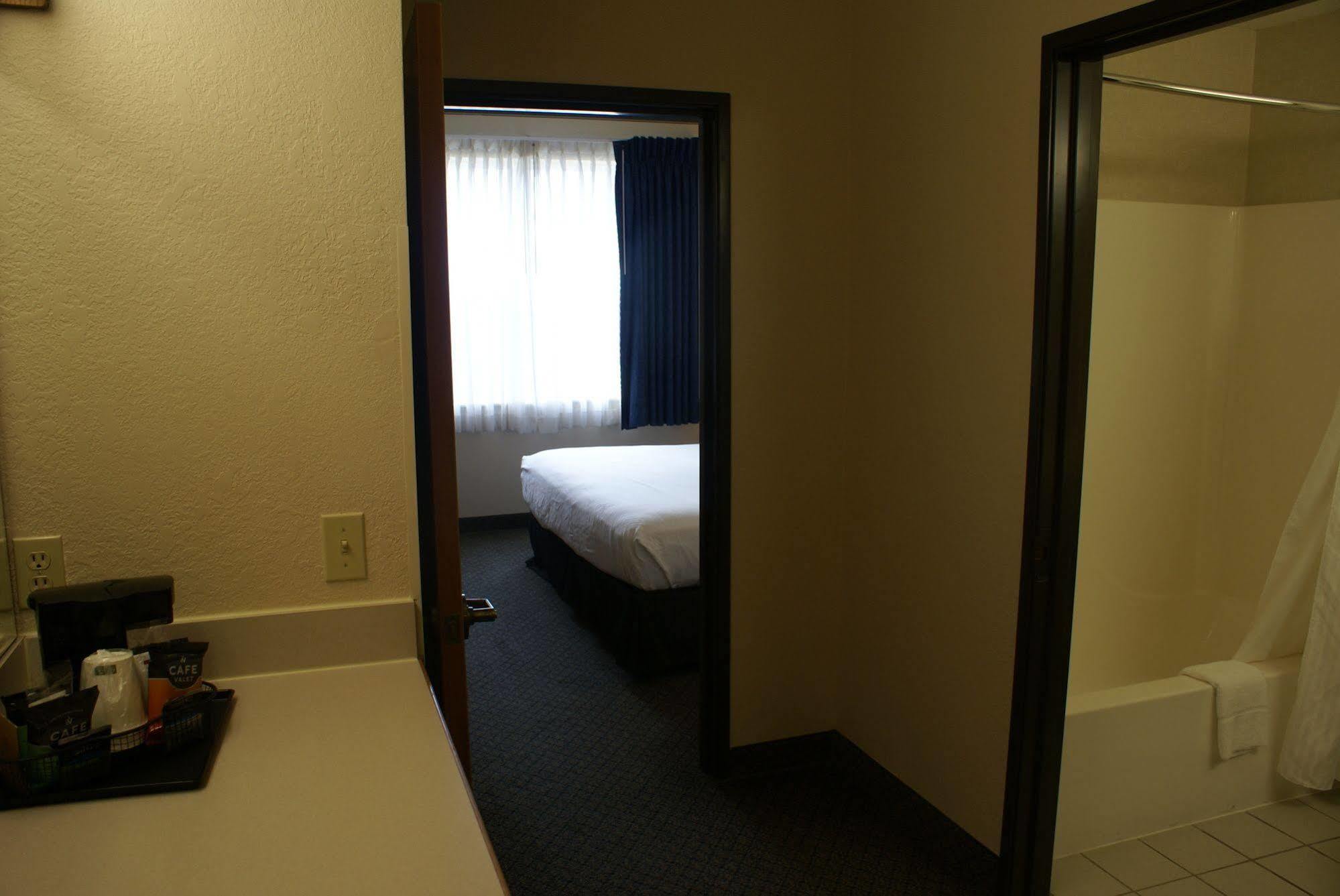 Country Inn & Suites By Radisson, Lansing, Mi Kültér fotó